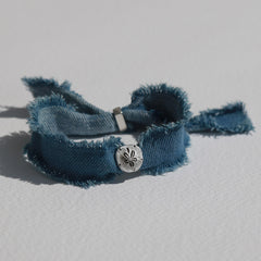 Bracelet enroulé en denim argenté