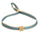 Pulsera tejida trébol azul
