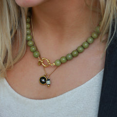 Golden necklace mystic soul eye black
