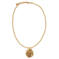 Statement necklace with gold shell
