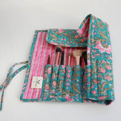 Make-up Pinselrolle blau