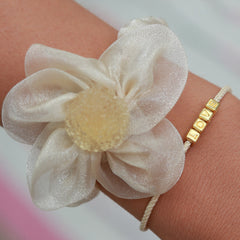 Scrunchie shimmer flower