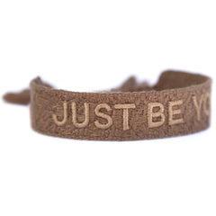 Pulsera tejida just be you color topo