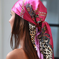 Satin Bandana-Schal leo chain hot pink