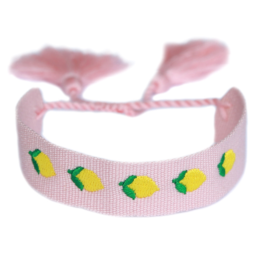 Bracelet tissé avec des citrons