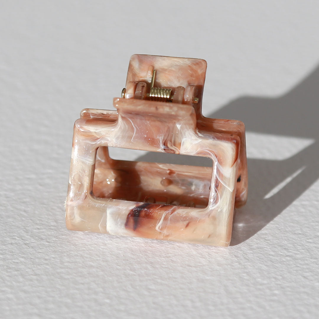 Haarspange mit Wirbelmuster beige klein