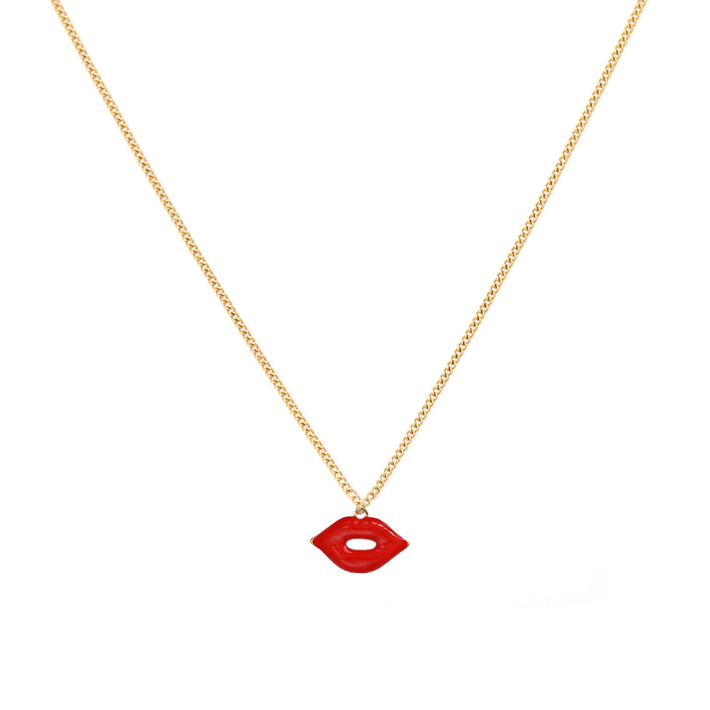 Cadena de oro labios rojos