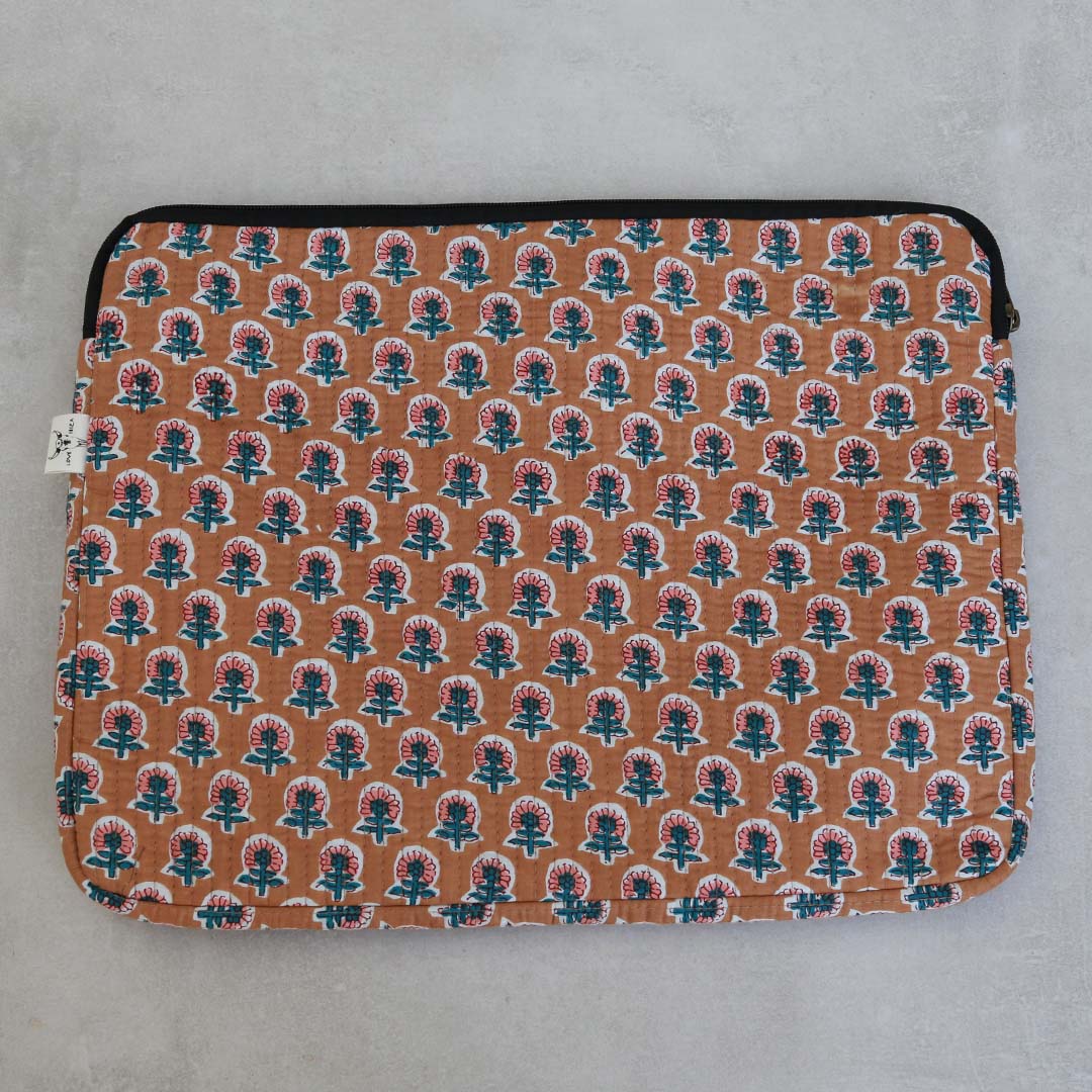 Laptop sleeve Indian brown