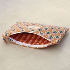 Make-up bag Indian brown