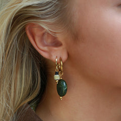 Gouden oorbellen pastille groen