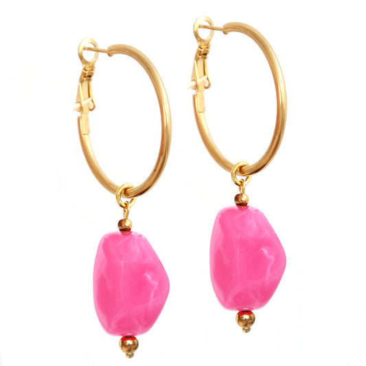 Pendientes rocas rosa