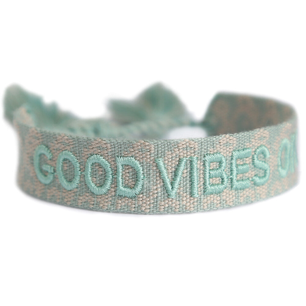 Woven bracelet good vibes only mint