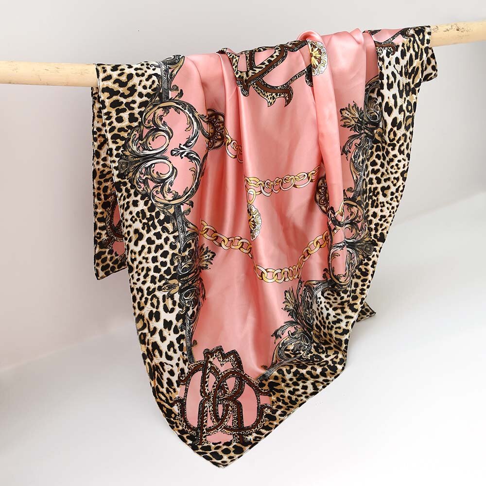 Satin bandana scarf leo chain pink