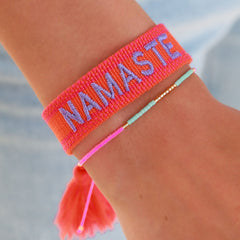 Bracelet tissé namaste